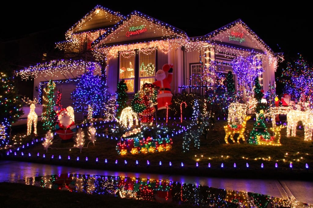 Christmas Light Tours on Long Island - Metro Limousine Service