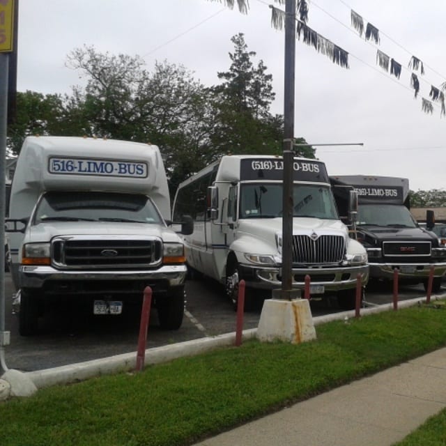 Long Island Buses